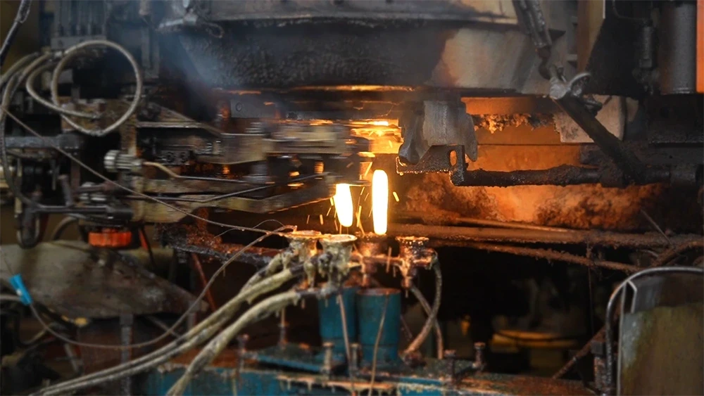 perfume bottle manufacturing